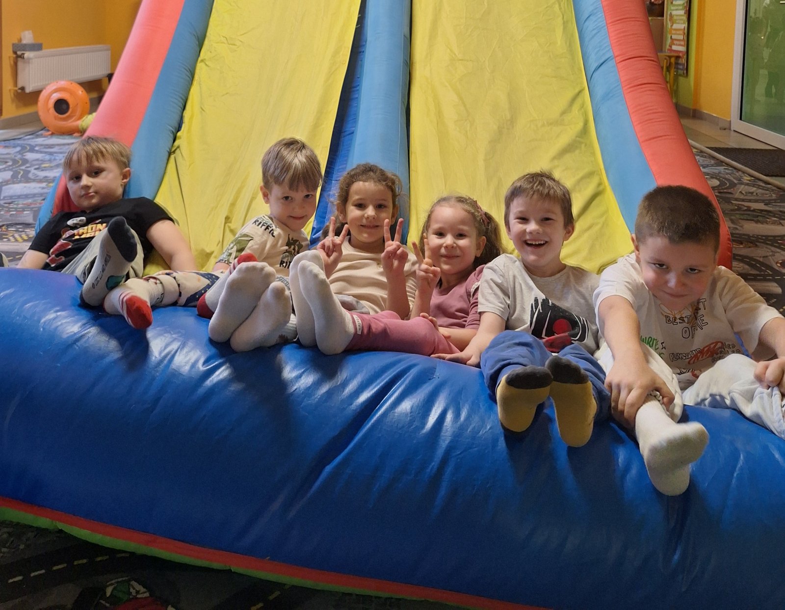 Zabawy na dmuchańcu :)